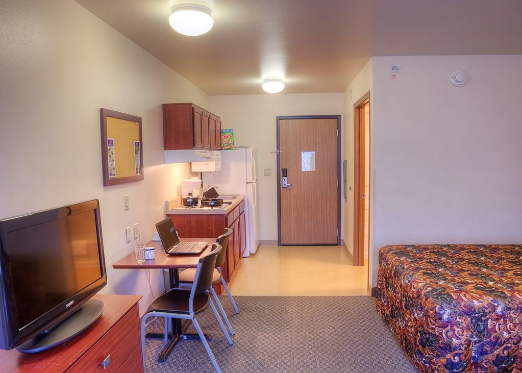 Woodspring Suites Topeka Szoba fotó