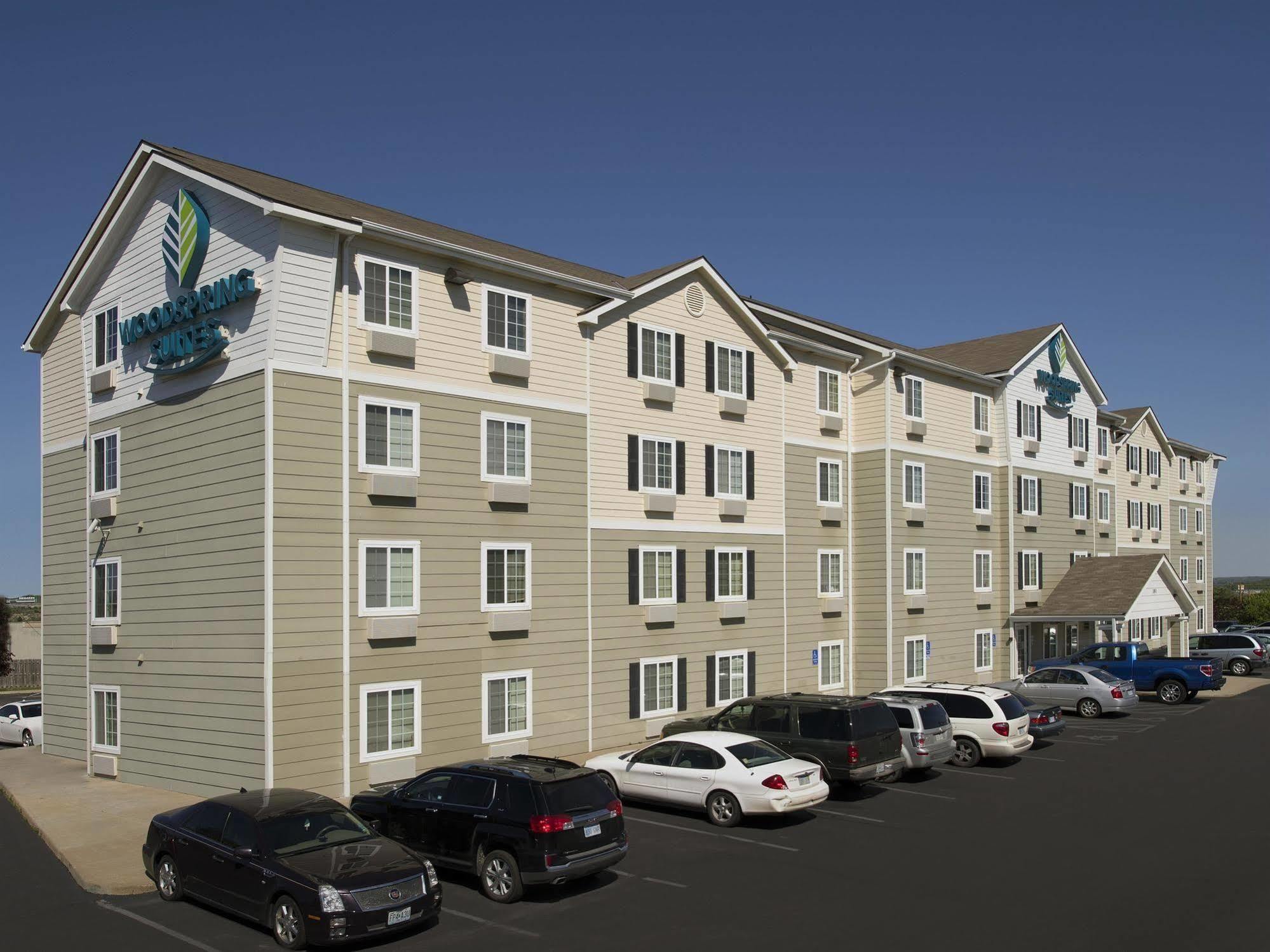 Woodspring Suites Topeka Kültér fotó